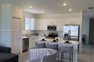 2225 SE 30th St, Homestead, FL 33035 - Photo 5