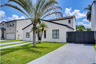11818 SW 273rd Ln, Homestead, FL 33032 - Photo 3