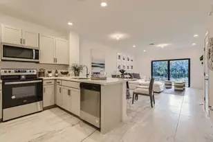 142 SE 5th Ct, Deerfield Beach, FL 33441 - Photo 3