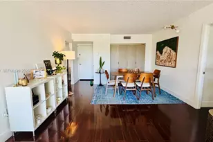3701 N Country Club Dr, Aventura, FL 33180 - Photo 7