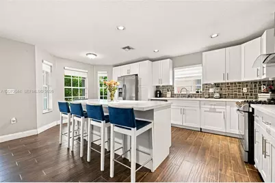 2220 NW 137th Ave, Sunrise, FL 33323 - Photo 9