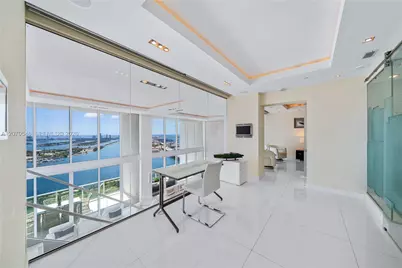 1040 Biscayne Blvd #4403, Miami, FL 33132 - Photo 21