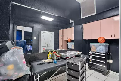 Excellent Opportunity Barbershop For Sale in The Heart Of Hialeah, Hialeah, FL 33012 - Photo 13