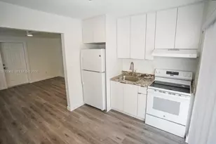 1043 NW 5th St, Miami, FL 33128 - Photo 9