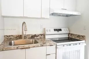 1043 NW 5th St, Miami, FL 33128 - Photo 11