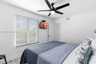 1370 NE 40th Dr, Oakland Park, FL 33334 - Photo 25