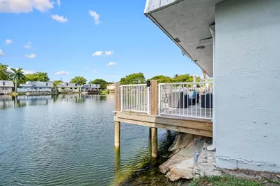 1370 NE 40th Dr, Oakland Park, FL 33334 - Photo 31
