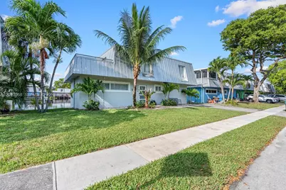 1370 NE 40th Dr, Oakland Park, FL 33334 - Photo 29