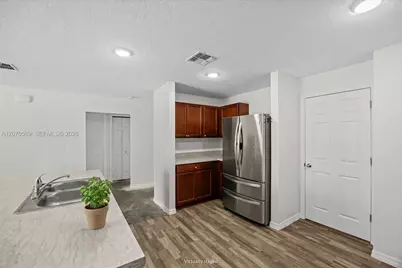 1671 SE Seashore Ln, Port Saint Lucie, FL 34983 - Photo 11