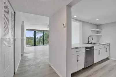 1101 River Reach Dr #511, Fort Lauderdale, FL 33315 - Photo 5