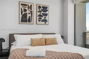 121 NE 5th St, Miami, FL 33132 - Photo 19