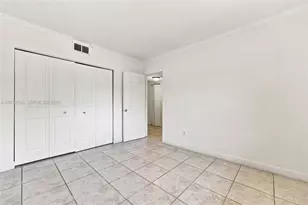 1245 W 24th St, Hialeah, FL 33010 - Photo 13