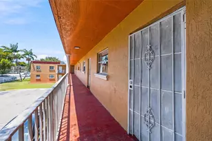 1245 W 24th St, Hialeah, FL 33010 - Photo 15