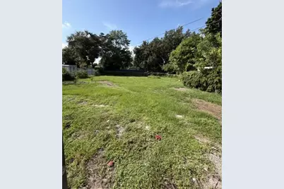 550 NW 131st St #0, North Miami, FL 33168 - Photo 5