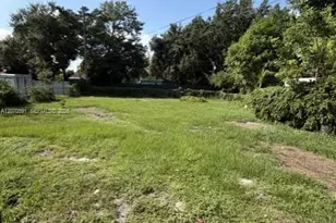 550 NW 131st St, North Miami, FL 33168 - Photo 5