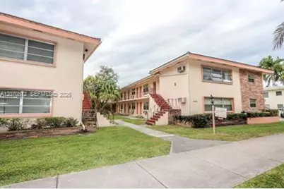 1250 S Alhambra Cir #18, Coral Gables, FL 33146 - Photo 3