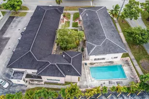 1250 S Alhambra Cir, Coral Gables, FL 33146 - Photo 9