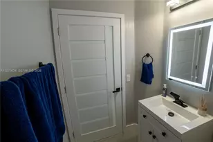 7333 NW 113th Ct, Doral, FL 33178 - Photo 19