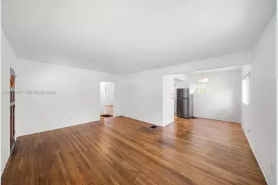 5730 SW 42nd Ter, South Miami, FL 33155 - Photo 9