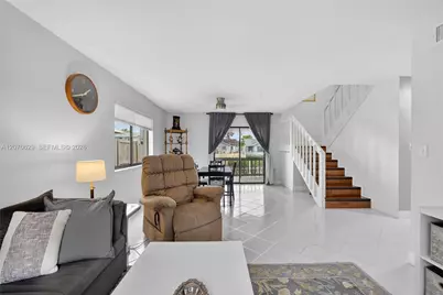 8210 SW 96th Ct, Miami, FL 33173 - Photo 17