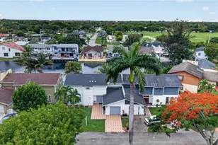 8210 SW 96th Ct, Miami, FL 33173 - Photo 65
