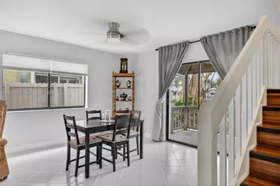 8210 SW 96th Ct, Miami, FL 33173 - Photo 13
