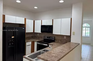 14043 SW 272nd St, Homestead, FL 33032 - Photo 3