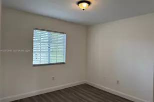 14043 SW 272nd St, Homestead, FL 33032 - Photo 9
