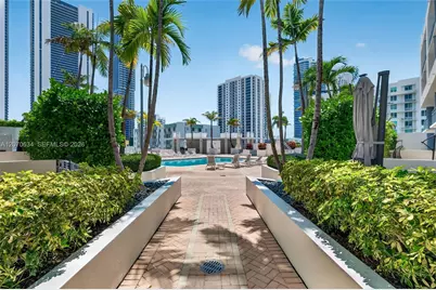 350 NE 24th St #609, Miami, FL 33137 - Photo 21