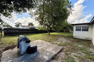 18711 NW 24th Ave, Miami Gardens, FL 33056 - Photo 17