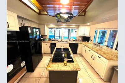 297 NW 104th Ave, Coral Springs, FL 33071 - Photo 7