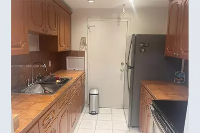 2350 NE 135th St #403, North Miami, FL 33181 - Photo 23