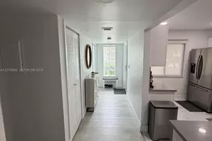 331 Lakeview Dr, Weston, FL 33326 - Photo 7