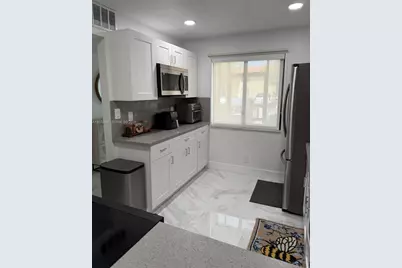 331 Lakeview Dr #101, Weston, FL 33326 - Photo 3