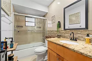 1641 NW 96th Terrace, Pembroke Pines, FL 33024 - Photo 25