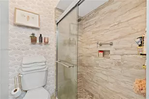 1641 NW 96th Terrace, Pembroke Pines, FL 33024 - Photo 15
