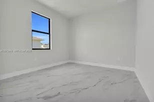 1413 NE 4th Pl, Cape Coral, FL 33909 - Photo 27