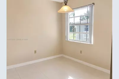 454 NE 210th Circle Ter #202-7B, Miami, FL 33179 - Photo 5