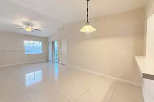 454 NE 210th Cir Terrace, Miami, FL 33179 - Photo 9