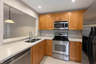 454 NE 210th Cir Terrace, Miami, FL 33179 - Photo 1