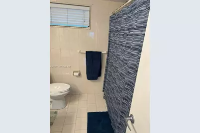 450 Golden Isles Dr #2F, Hallandale Beach, FL 33009 - Photo 23