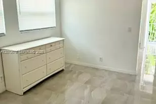6201 SW 37 Ct, Davie, FL 33314 - Photo 3