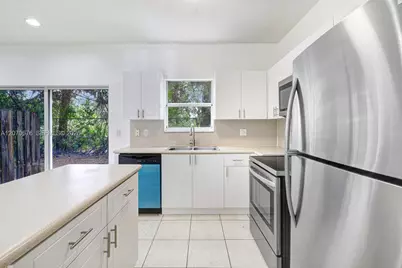 1700 SE 31st Ct, Homestead, FL 33035 - Photo 11