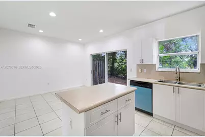 1700 SE 31st Ct, Homestead, FL 33035 - Photo 13