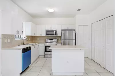 1700 SE 31st Ct, Homestead, FL 33035 - Photo 9