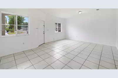 1700 SE 31st Ct, Homestead, FL 33035 - Photo 5