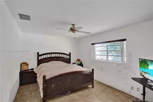 5706-5708 Lincoln St, Hollywood, FL 33021 - Photo 9