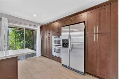 4848 Grapevine Way #4848, Davie, FL 33331 - Photo 7