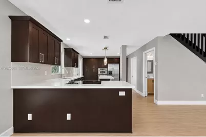 4848 Grapevine Way #4848, Davie, FL 33331 - Photo 5