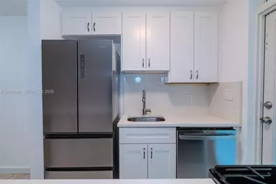 921 Jefferson Ave #3C, Miami Beach, FL 33139 - Photo 11
